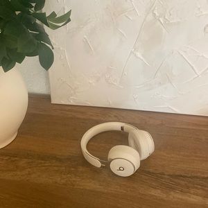 white gold beats by dre over ear